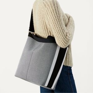 Rothy’s Bucket Bag Grey Mist